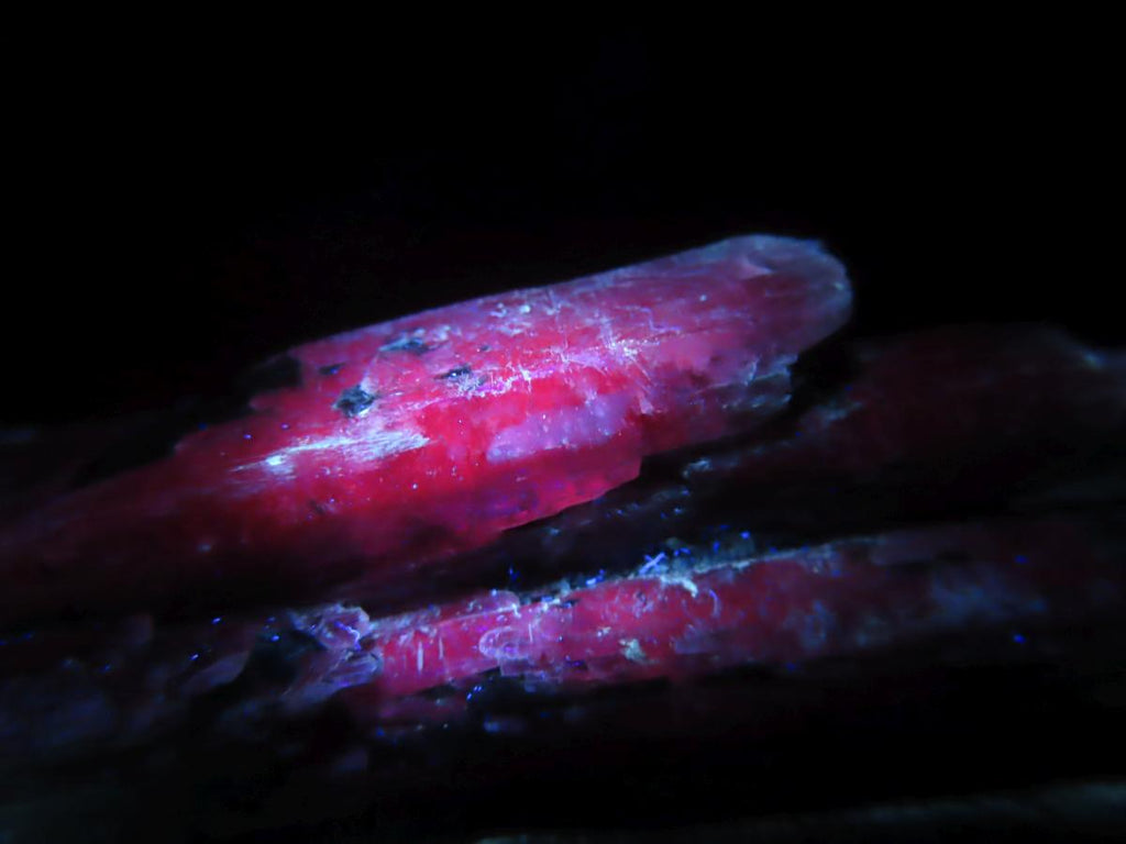 Natural Gemmy Kyanite with Biotite Crystal x 1 From Karoi, Zimbabwe
