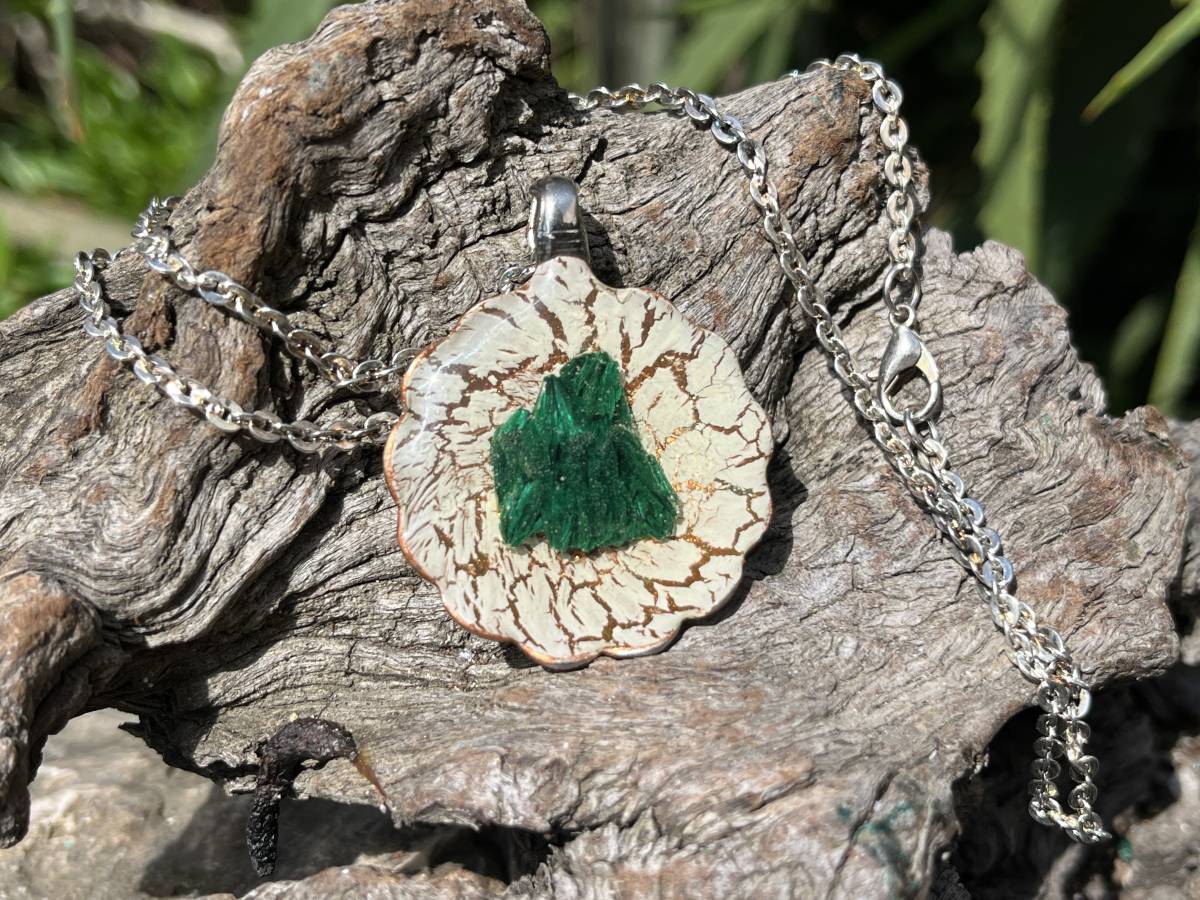 Hand Made Silky Malachite Set In A Silver Spoon x 1 From Kasompe, Congo