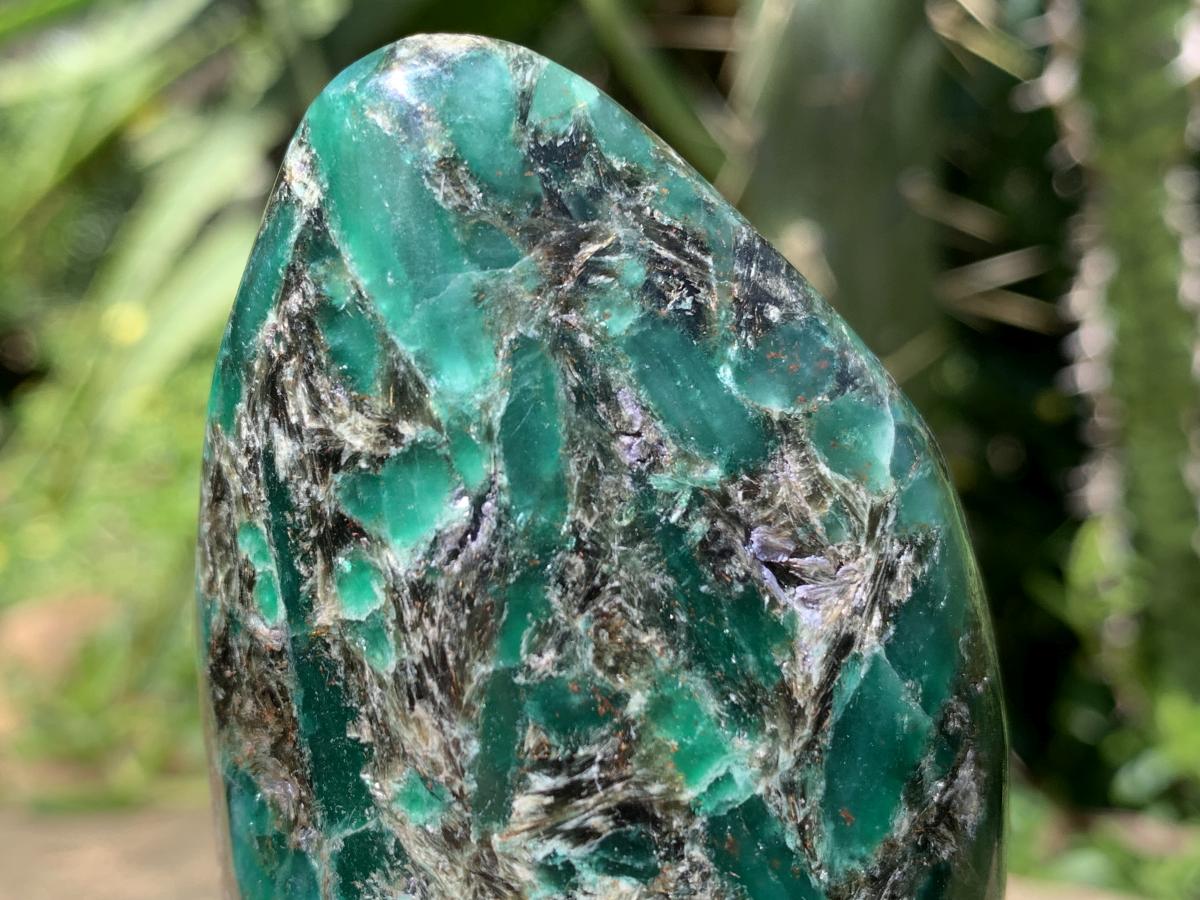 Polished Mutokolite Emerald Muscovite Mica Standing Free Form x 1 From Mutoko, Great Dyke, Zimbabwe