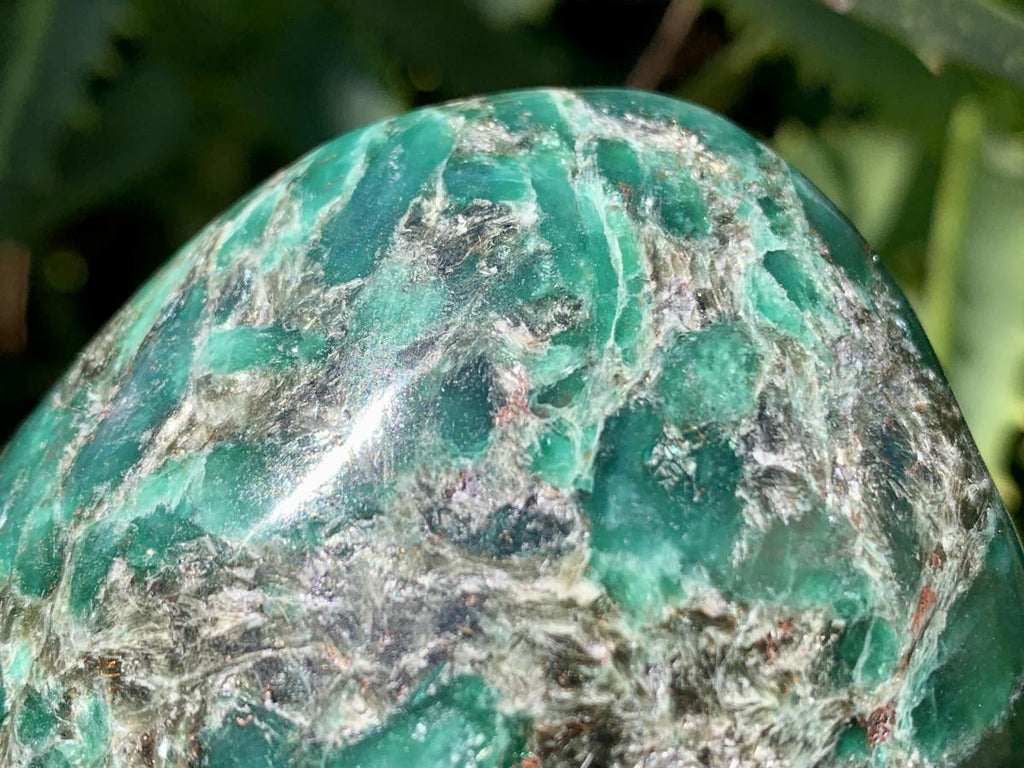 Polished Mutokolite Emerald Chrome Muscovite Mica Standing Free Form x 1 From Mutoko, Great Dyke, Zimbabwe