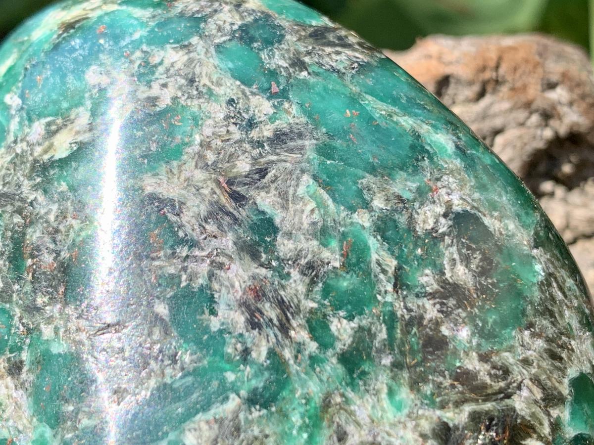 Polished Mutokolite Emerald Chrome Muscovite Mica Standing Free Form x 1 From Mutoko, Great Dyke, Zimbabwe
