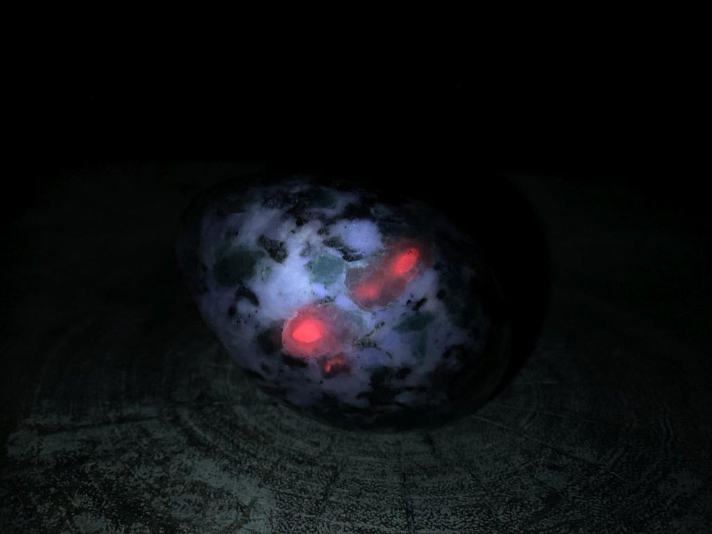 Polished Mutokolite Emerald Muscovite Mica Free Form with Fluorescent Rubies x 1 From Mutoko, Great Dyke, Zimbabwe