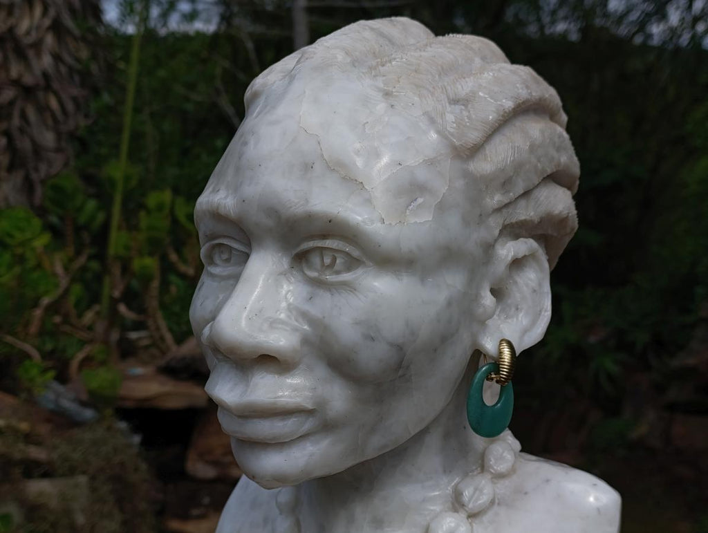Hand Made XXL Traditional African Woman Bust White Marble Sculpture x 1 From Zimbabwe
