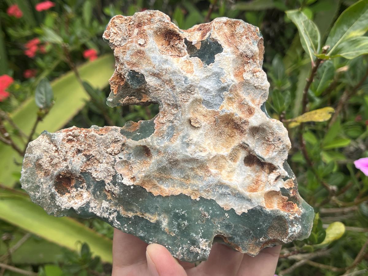 Polished Mtorolite Emerald Chrysoprase Plate Specimen x 1 From Mutorashanga, Zimbabwe