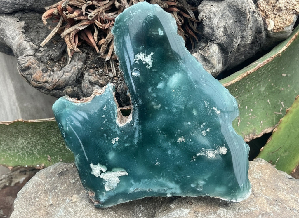 Polished Mtorolite Emerald Chrysoprase Plate Specimen x 1 From Mutorashanga, Zimbabwe