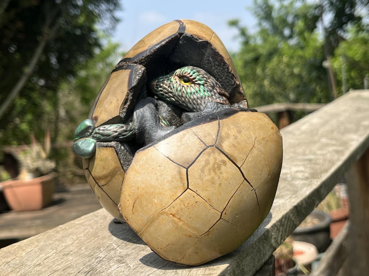 Hand Made Septerye Sauvage Dragon's Egg with a FIMO Clay Dragon Sculpture x 1 From Mahajanga, Madagascar