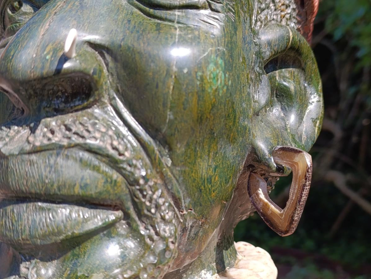 Hand XXL Made Zulu King Bust Verdite Carving x 1 From Southern Africa