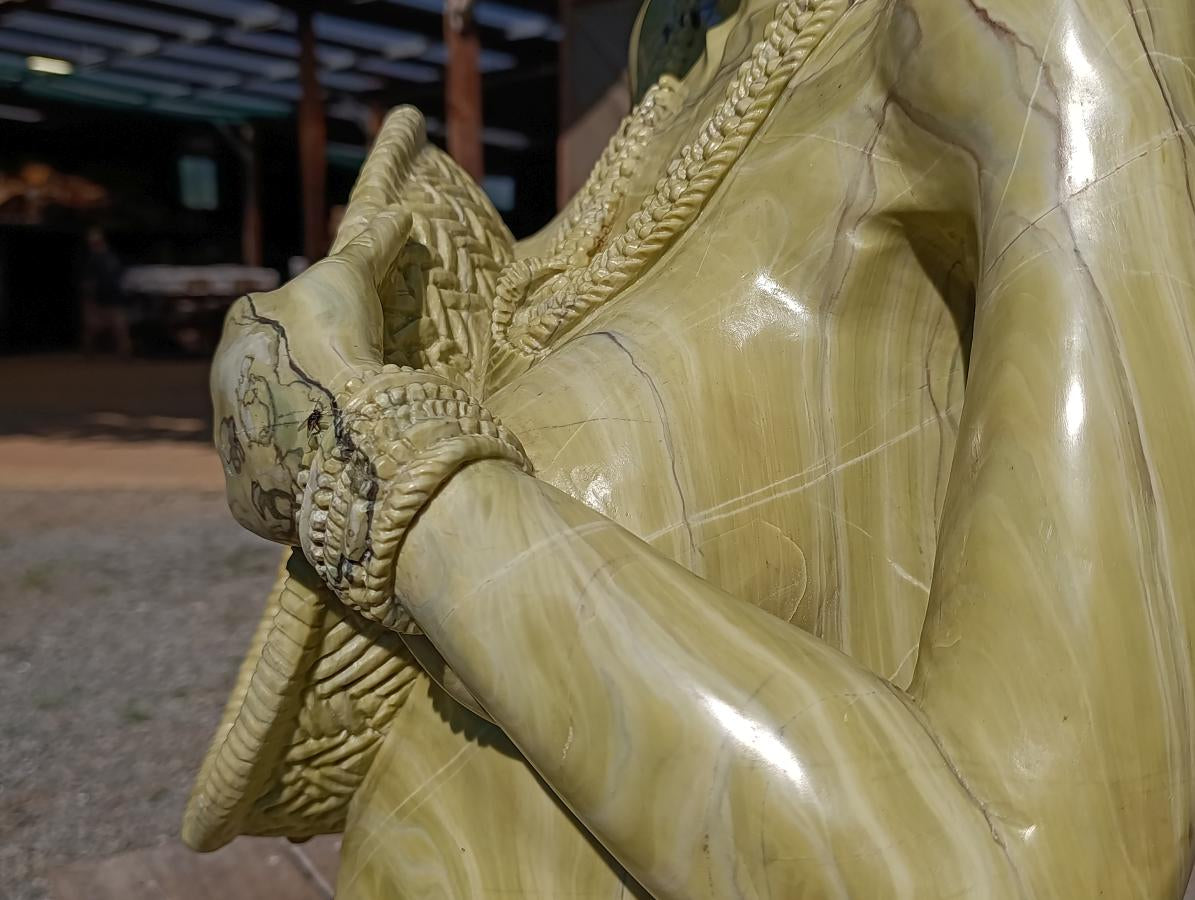 Hand Made XXL Royal Africa Bust Female African Butter Jade Carving x 1 From South Africa