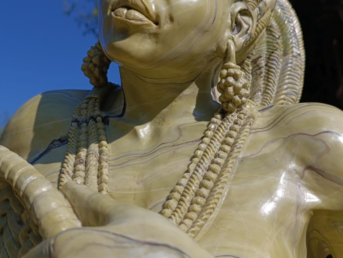 Hand Made XXL Royal Africa Bust Female African Butter Jade Carving x 1 From South Africa