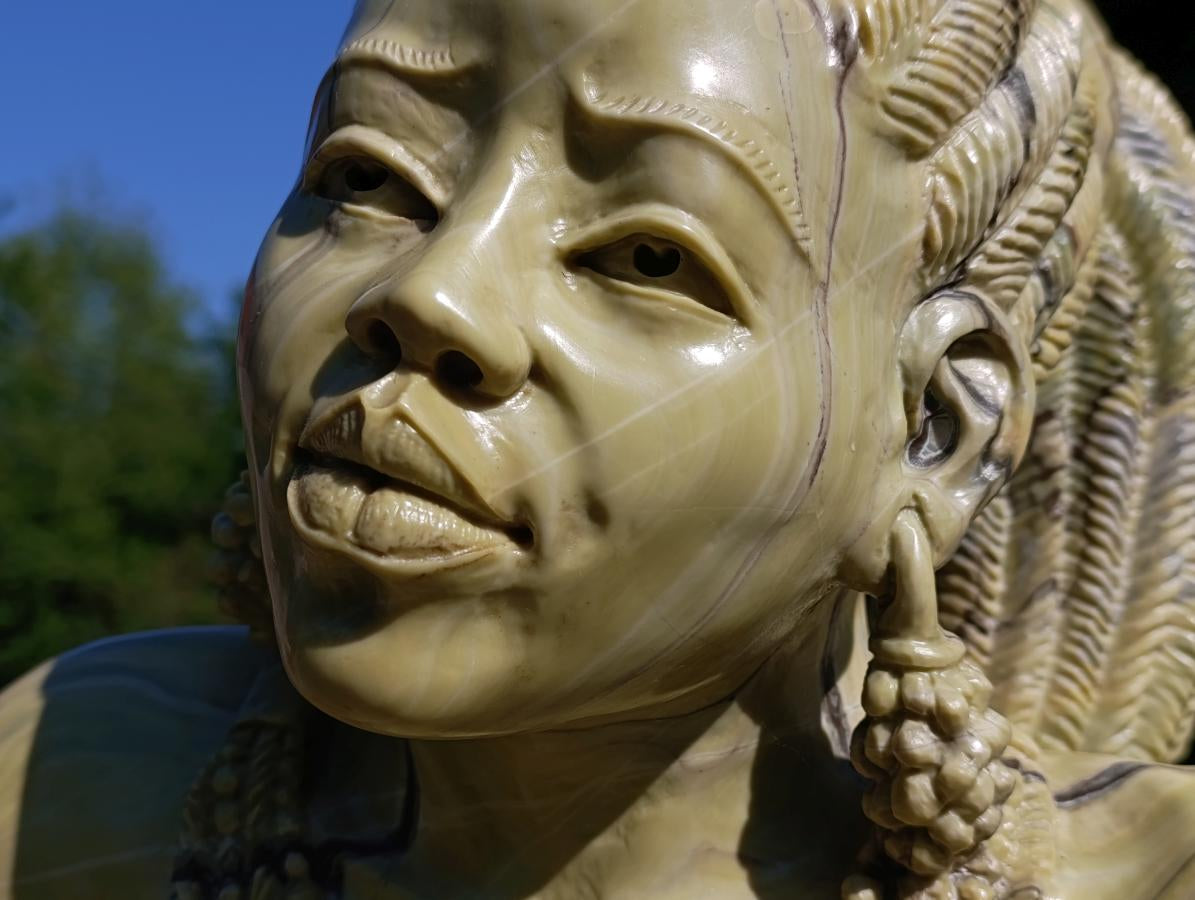 Hand Made XXL Royal Africa Bust Female African Butter Jade Carving x 1 From South Africa