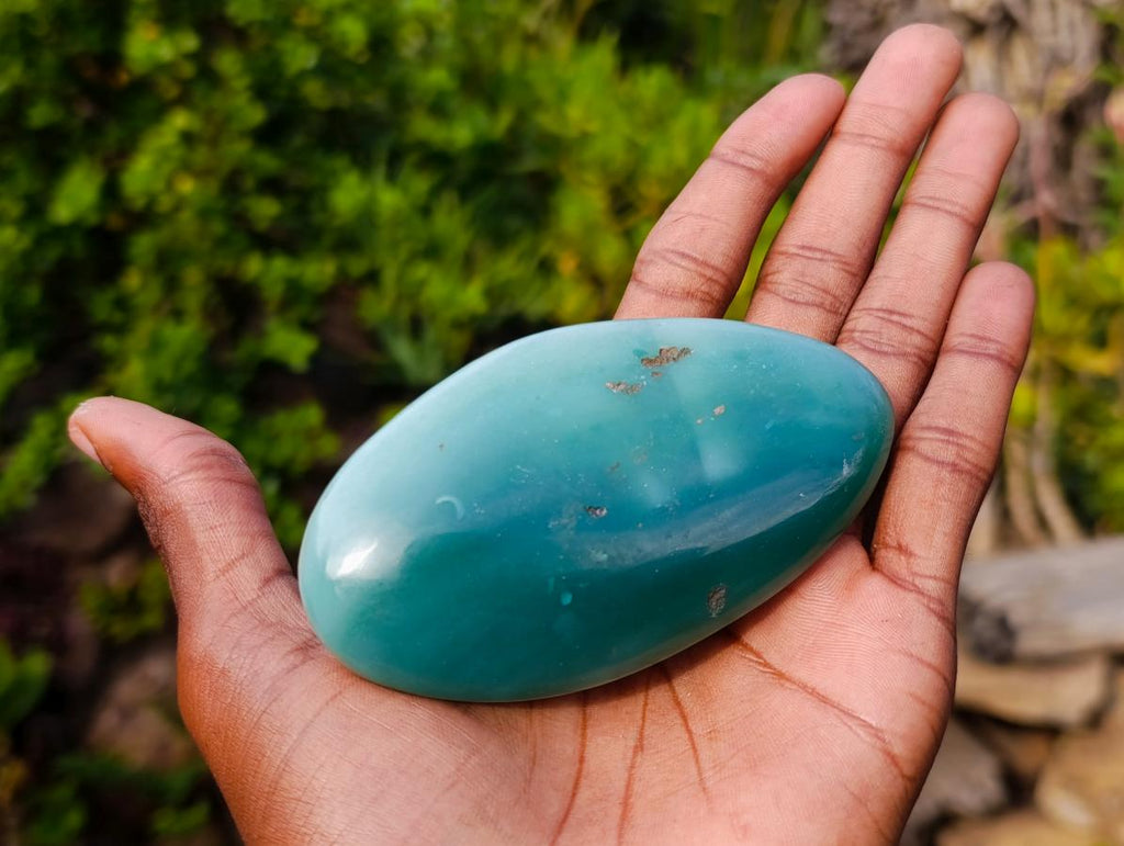 Polished Mtorolite Emerald Chrysoprase Palm Stone x 1 From Mutorashanga, Zimbabwe