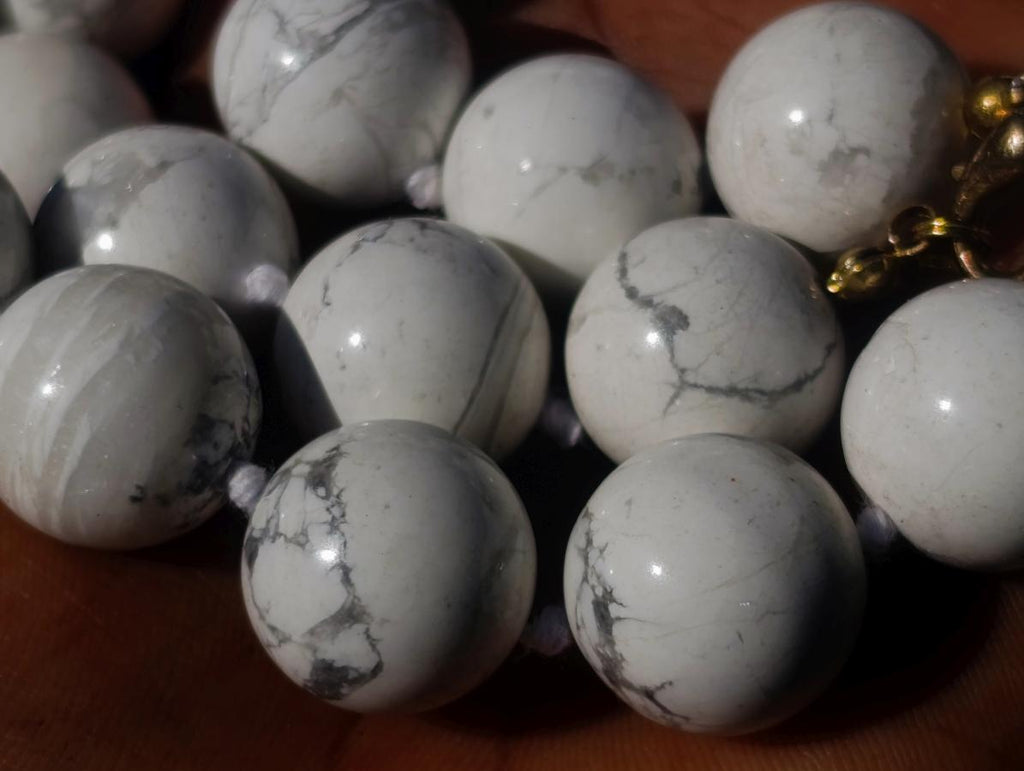 Hand Made Lightning Strike Magnesite Howlite Ball Beaded Necklace x 1 From Zimbabwe