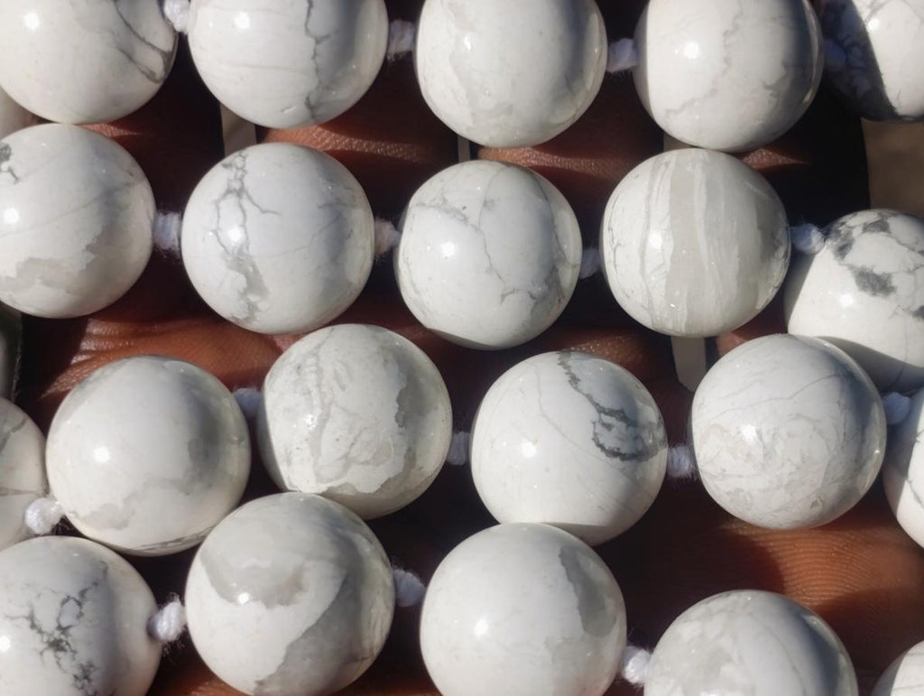 Hand Made Lightning Strike Magnesite Howlite Ball Beaded Necklace x 1 From Zimbabwe