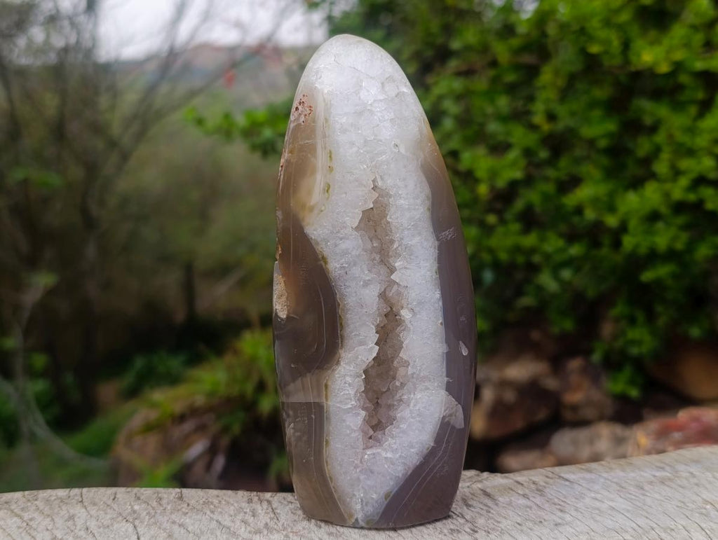 Polished and Natural Maintirano Agate Geode Arch x 1 From Maintirano, Madagascar