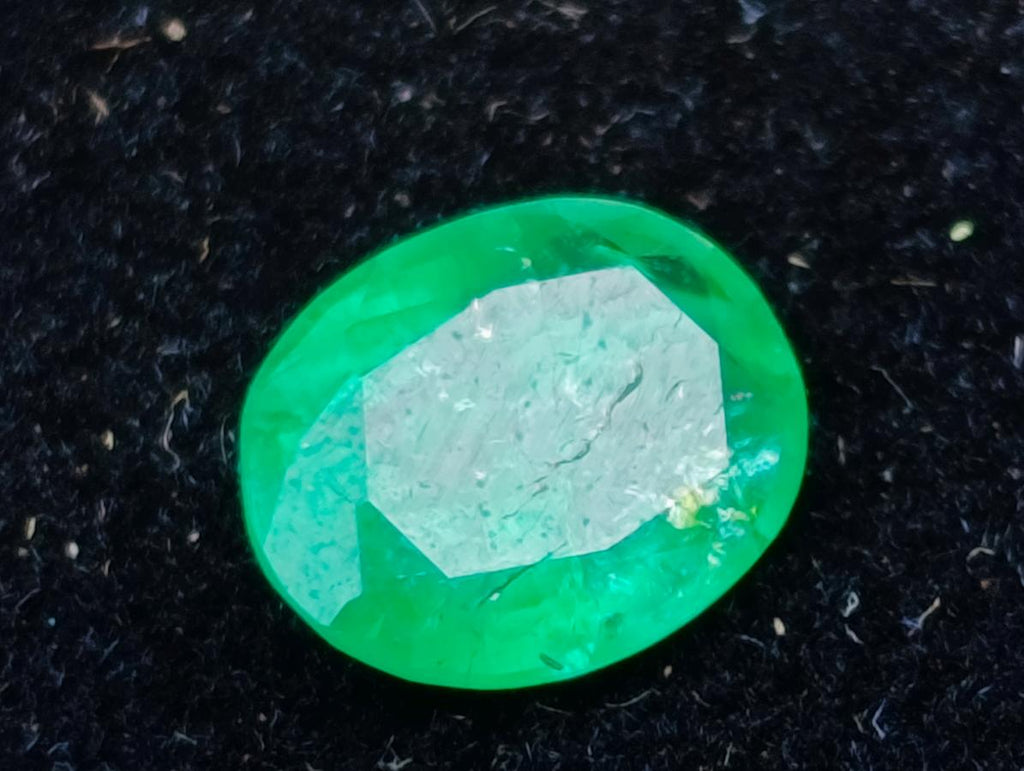 Polished 0.76 Carat 8 mm Oval Sandawana Faceted Emerald Stone x 1 From Sandawana, Zimbabwe