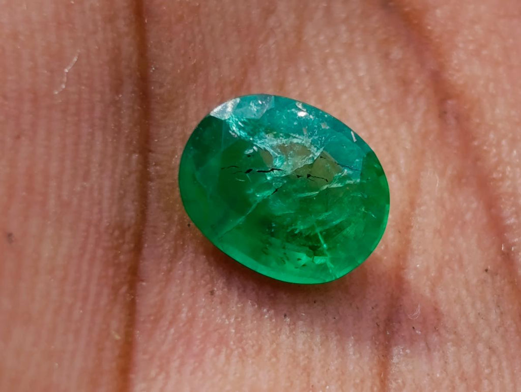 Polished 0.76 Carat 8 mm Oval Sandawana Faceted Emerald Stone x 1 From Sandawana, Zimbabwe