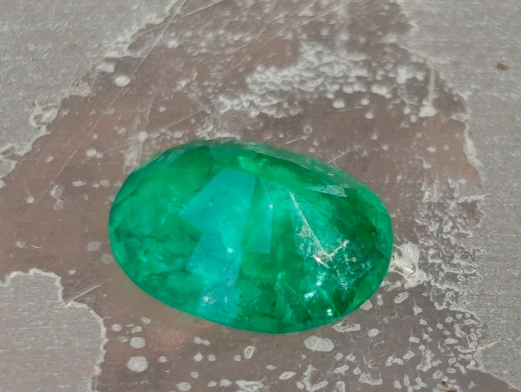 Polished 0.76 Carat 8 mm Oval Sandawana Faceted Emerald Stone x 1 From Sandawana, Zimbabwe