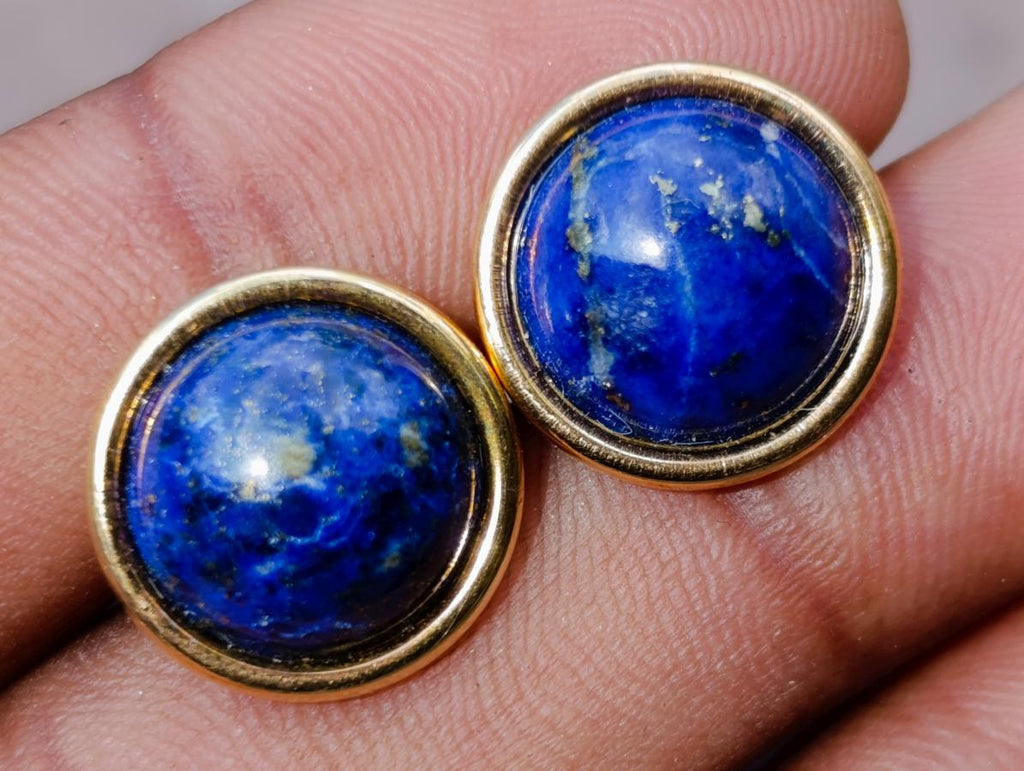 Hand Made Pair of Excellent Lapis Lazuli Cufflinks Set in 18 Carat Gold x 1 From Afghanistan