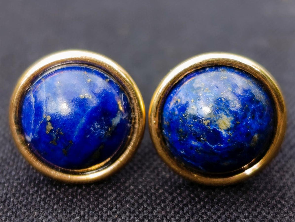 Hand Made Pair of Excellent Lapis Lazuli Cufflinks Set in 18 Carat Gold x 1 From Afghanistan