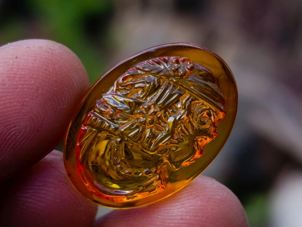 Hand Made Carved Princess Fossil Amber Vintage Cameo Jewellery Piece x 1 From Poland