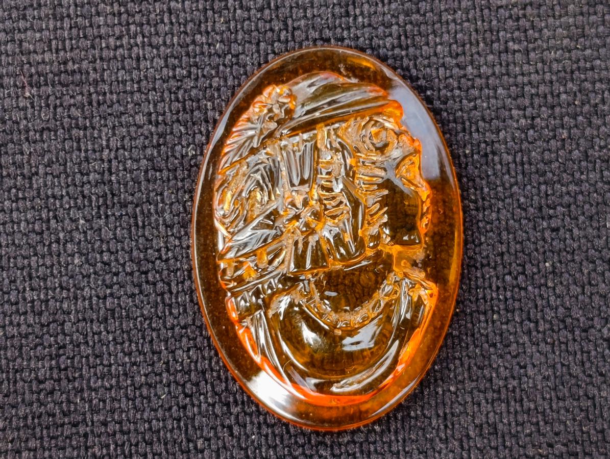Hand Made Carved Princess Fossil Amber Vintage Cameo Jewellery Piece x 1 From Poland