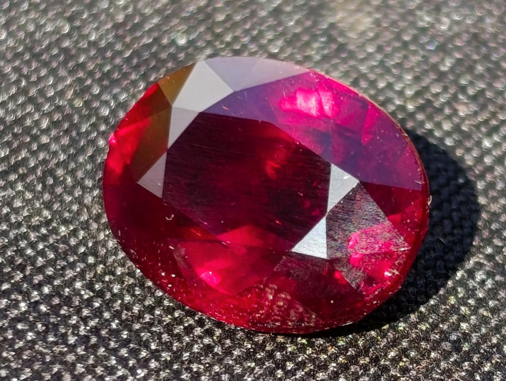 Polished 14.5 Carat Rhodolite Garnet Faceted Stone x 1 From Tanga, Tanzania