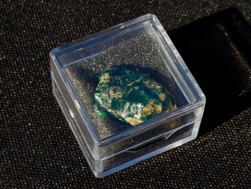 Natural 21 Carat Sandawana Emerald Crystal x 1 From Sandawana, Zimbabwe