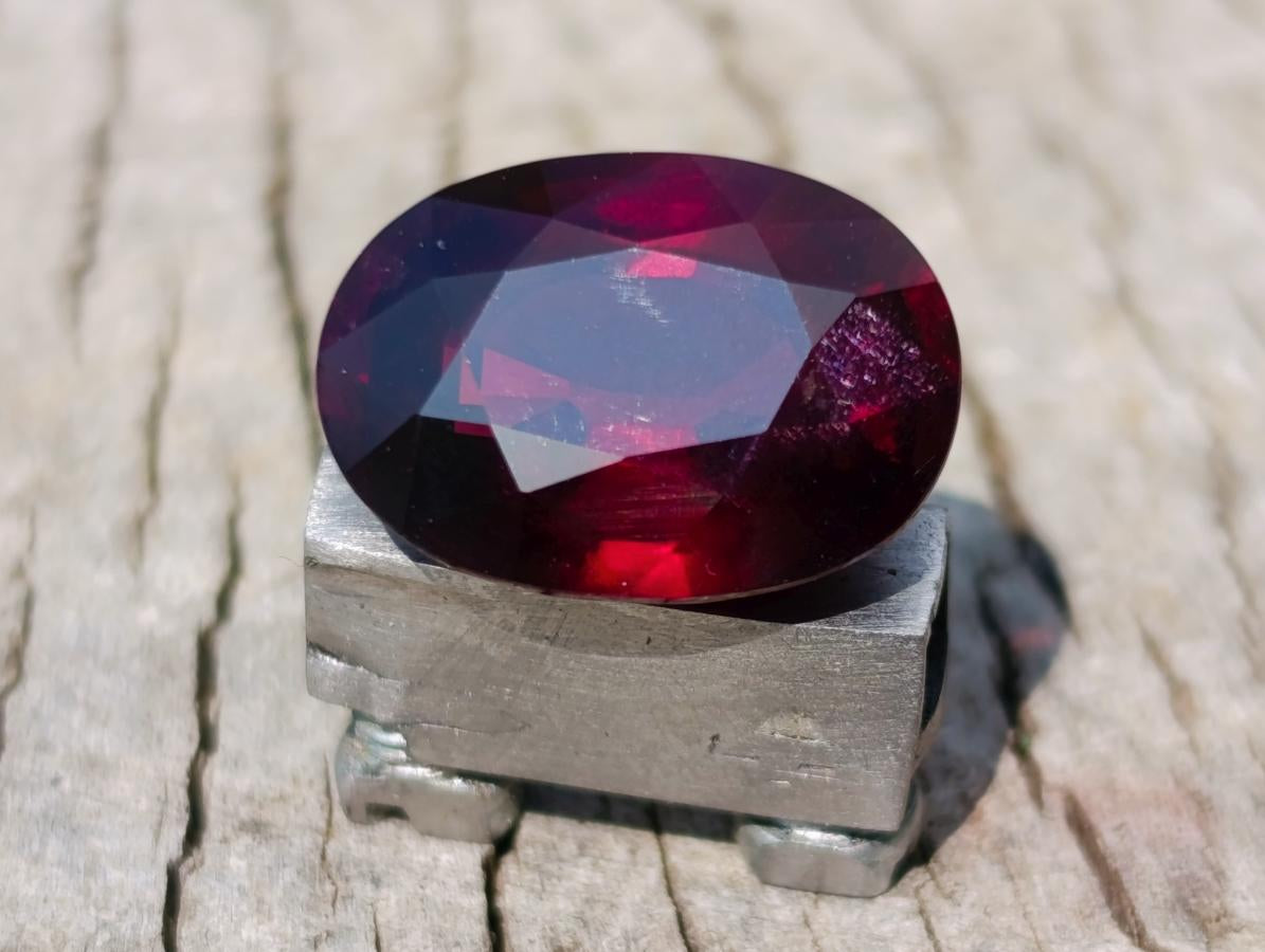 Polished 9 Carat Raspberry Red Rhodolite Garnet Faceted Stone x 1 From Tanga, Tanzania