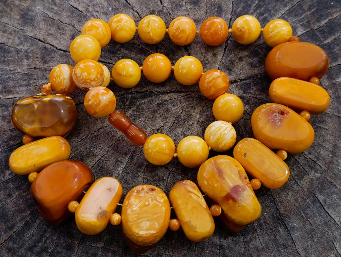 Hand Made Six Wise Men Old Butterscotch Fossil Amber Necklace x 1 From Poland