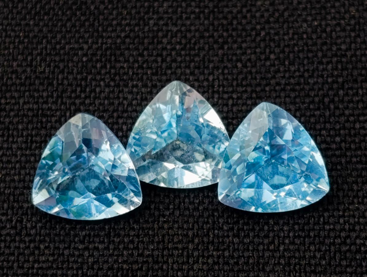 Polished Matching Set of 3 Swiss Blue Topaz Faceted Trillion Cut Stones x 1 From Switzerland