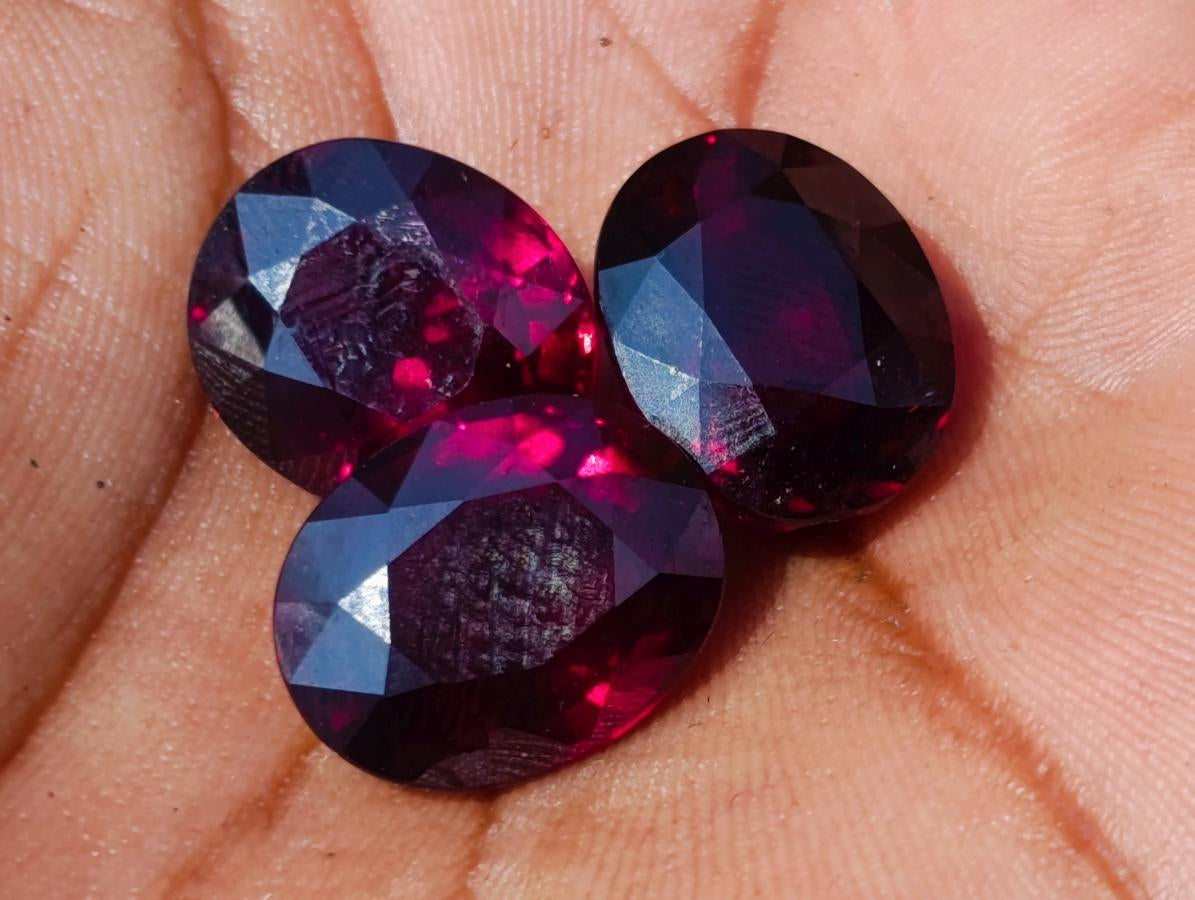 Polished Set of 3 Superb Raspberry Red Rhodolite Garnet Faceted Stones x 1 From Tiriri District, Tanzania
