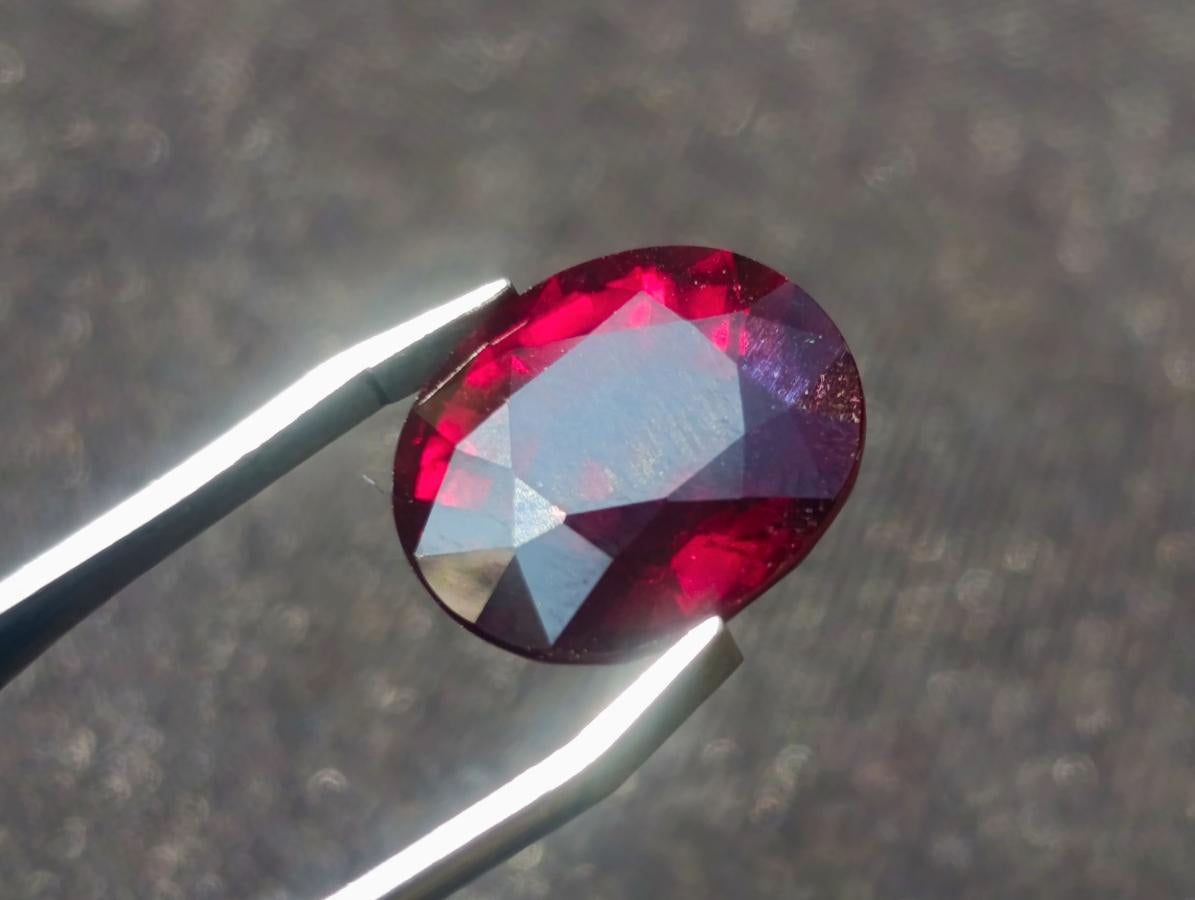 Polished Set of 3 Superb Raspberry Red Rhodolite Garnet Faceted Stones x 1 From Tiriri District, Tanzania