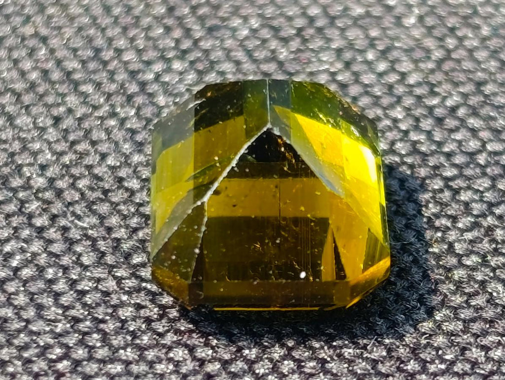 Polished 5 Carat Verdelite Tourmaline Octagonal Step Cut Faceted Gemstone x 1 From Mozambique