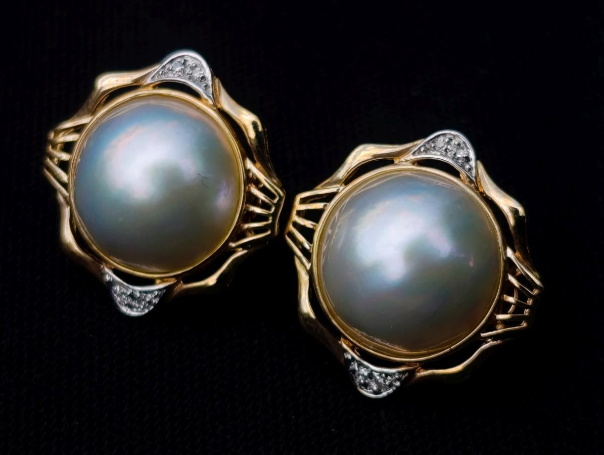 Hand Made Set of Earrings and a Ring Made From Mabe Pearls in Yellow Gold with Pave Diamonds x 1 From Japan