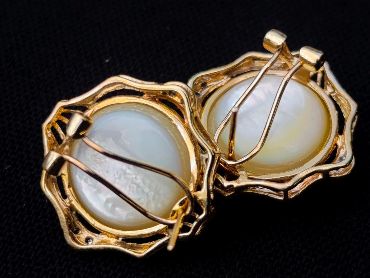 Hand Made Set of Earrings and a Ring Made From Mabe Pearls in Yellow Gold with Pave Diamonds x 1 From Japan