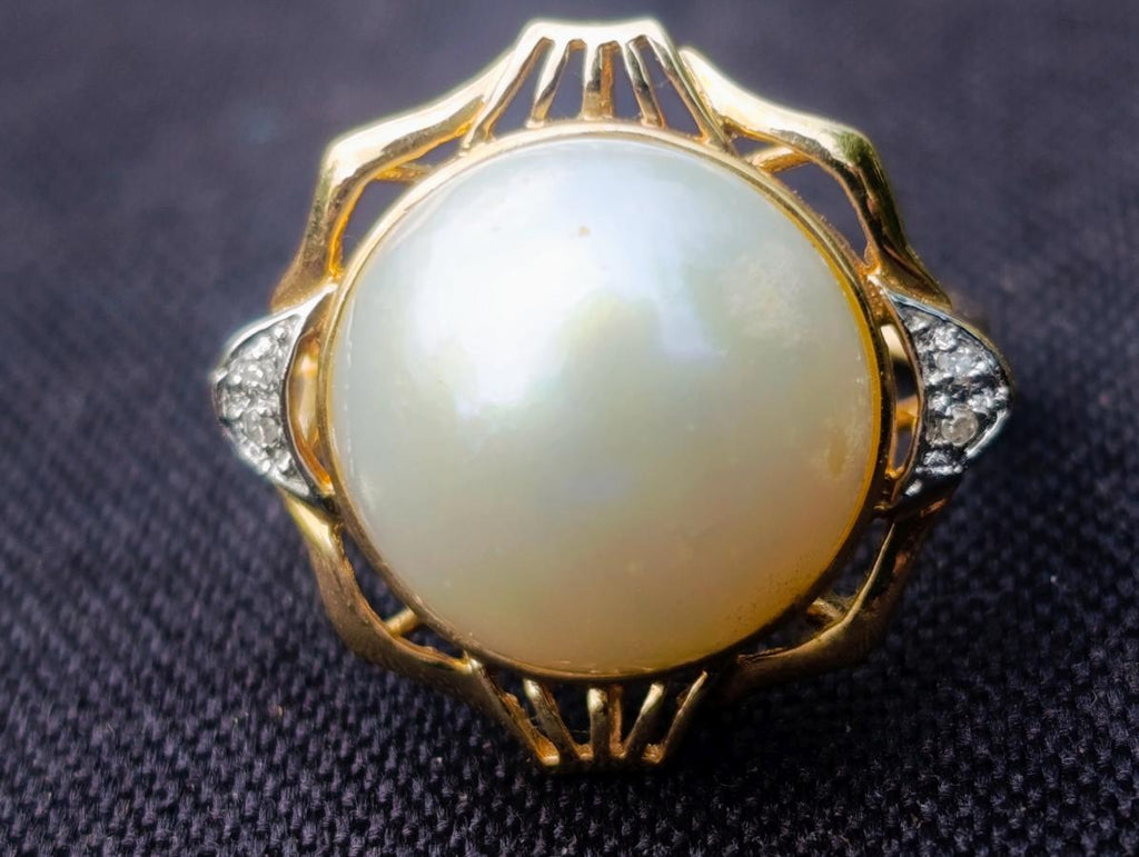 Hand Made Set of Earrings and a Ring Made From Mabe Pearls in Yellow Gold with Pave Diamonds x 1 From Japan