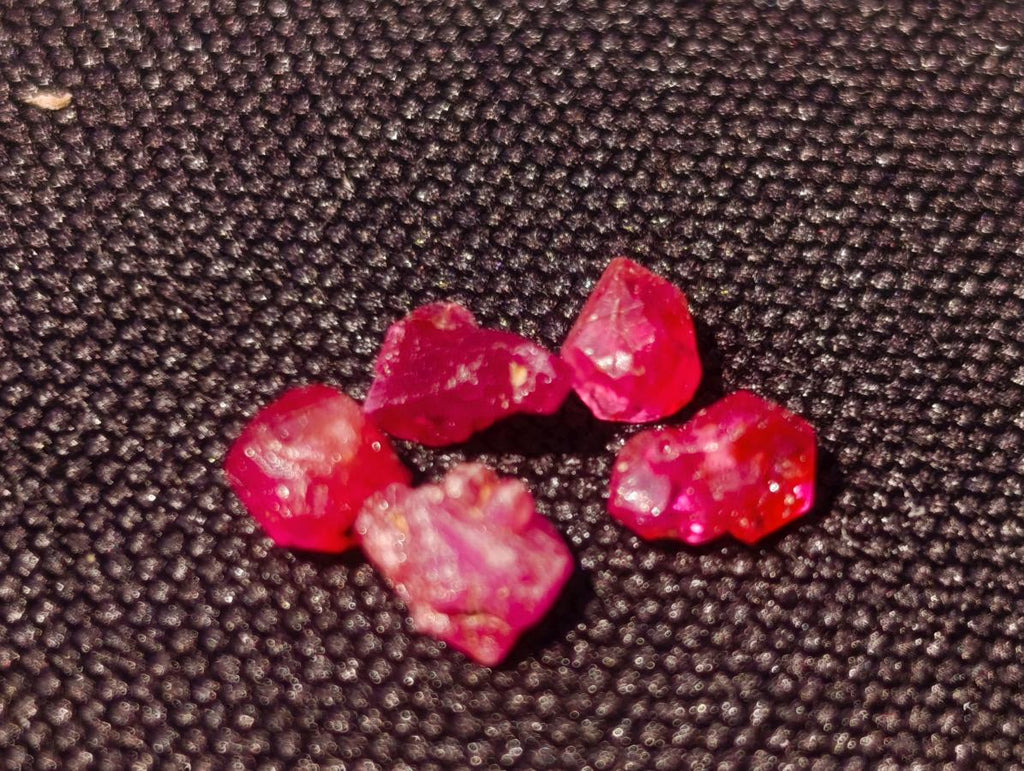 Natural Small Rough Gemmy Ruby Faceting Stones x 1 From Vatomandry, Madagascar
