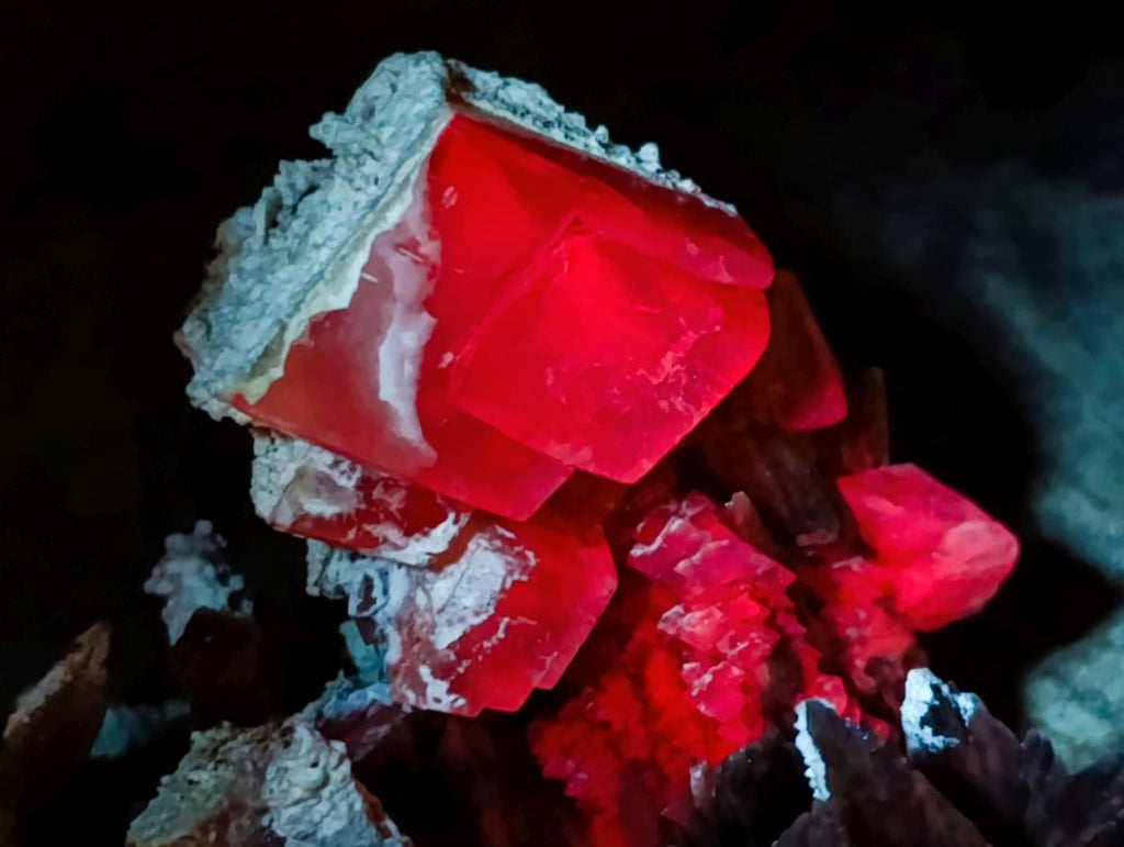 Natural Fluorescent Sceptre Quartz Coated Spearhead Calcite Pseudomorph Cluster x 1 From Albert's Mountain, Lesotho