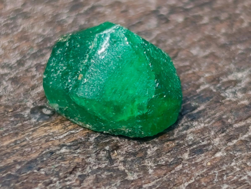 Natural Set of 5 16.41 Carat Sandawana Emerald Crystals x 1 From Sandawana, Zimbabwe
