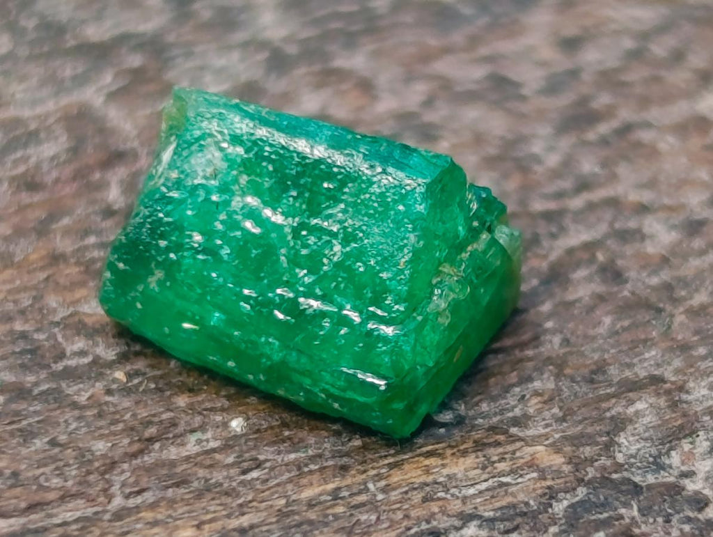 Natural Set of 5 16.41 Carat Sandawana Emerald Crystals x 1 From Sandawana, Zimbabwe