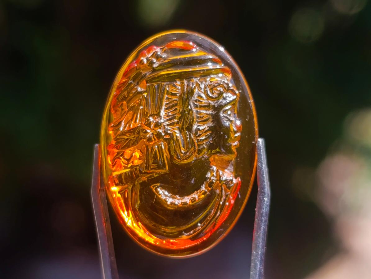 Hand Made Beautiful Fossil Amber Carved Princess Intaglio Cabochon x 1 From Poland