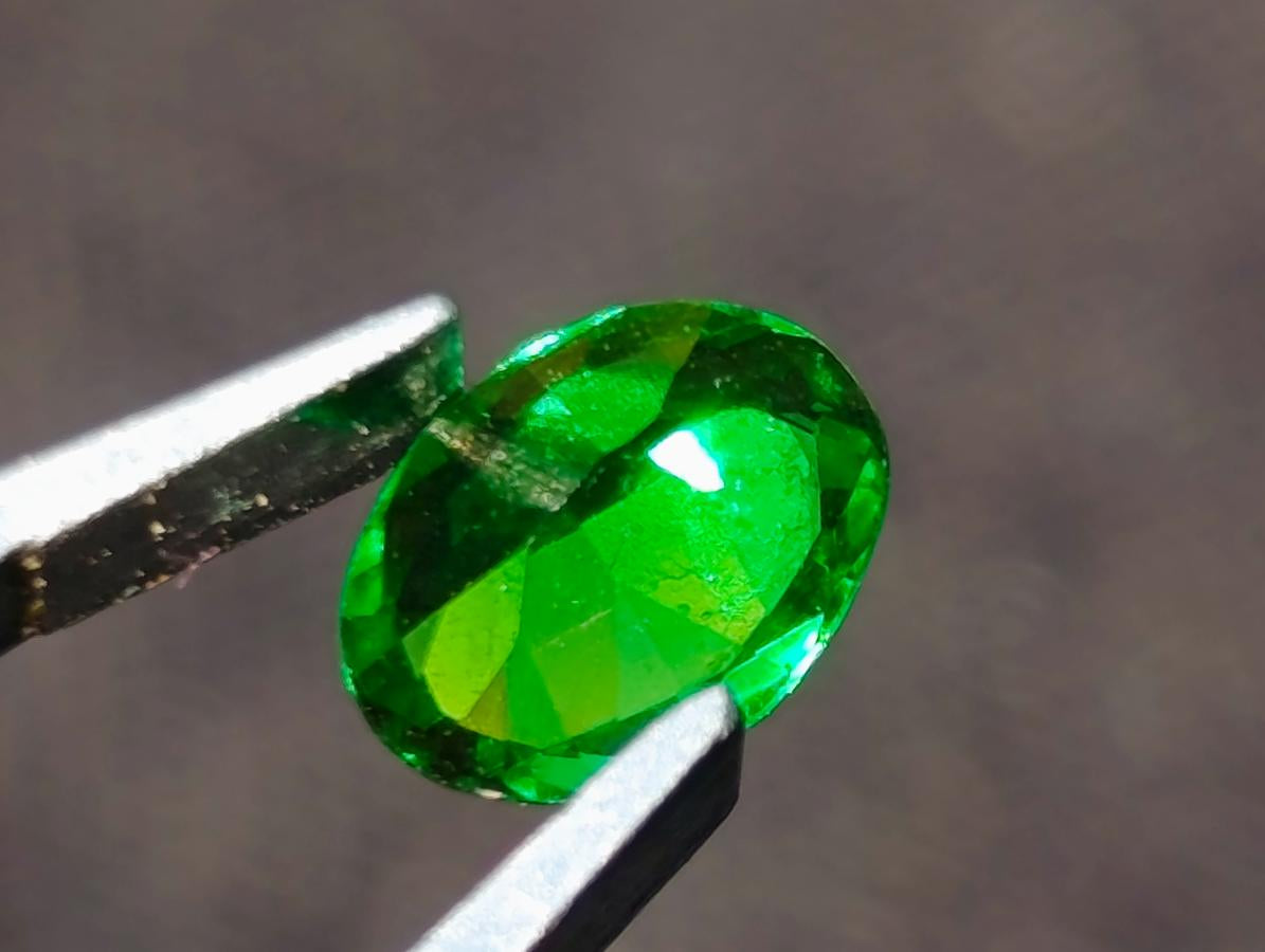 Polished Dazzlingly Bright Sandawana Faceted Emerald Stone x 1 From Sandawana, Zimbabwe