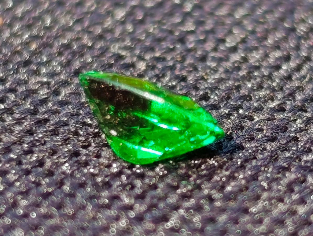 Polished Dazzlingly Bright Sandawana Faceted Emerald Stone x 1 From Sandawana, Zimbabwe
