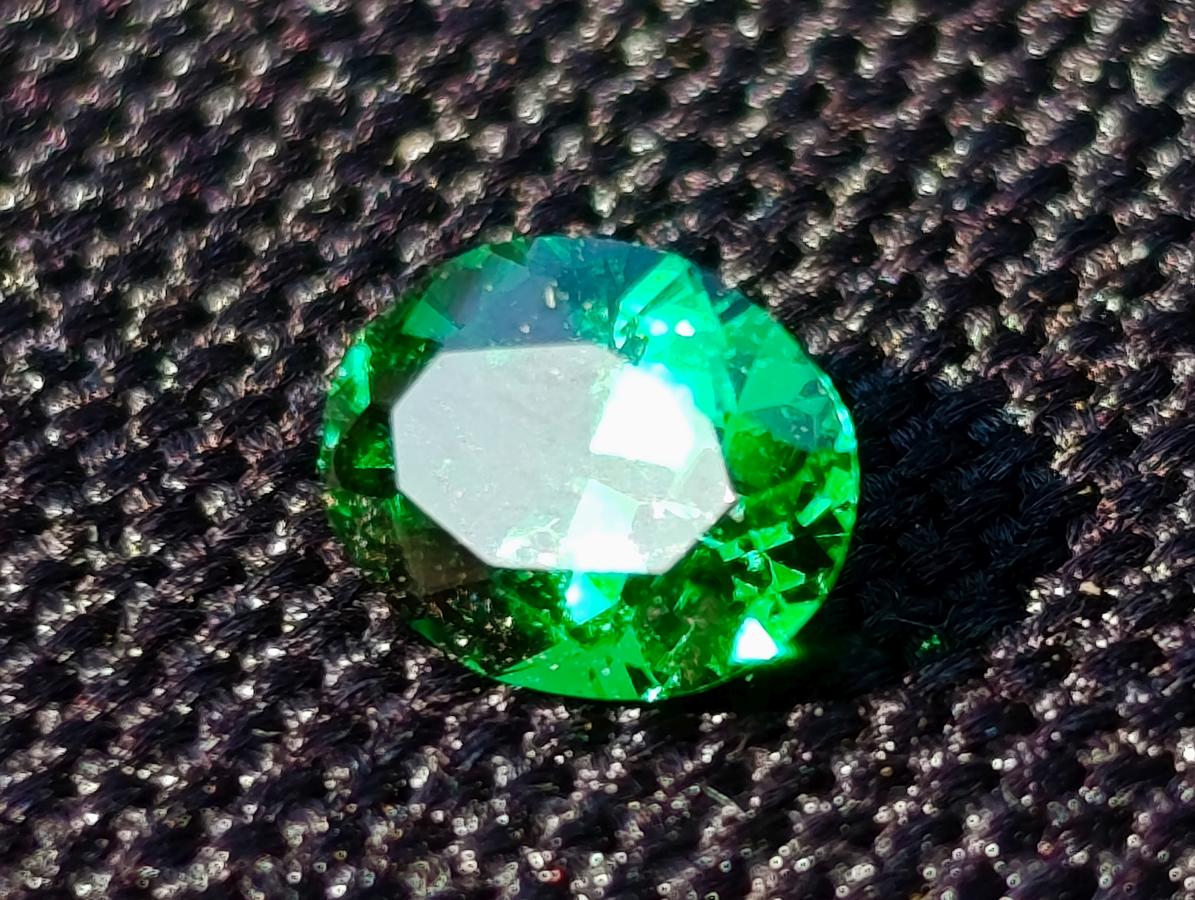 Polished Dazzlingly Bright Sandawana Faceted Emerald Stone x 1 From Sandawana, Zimbabwe