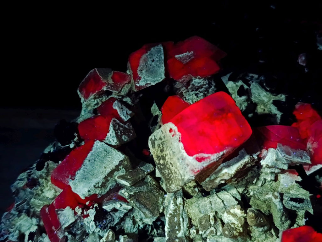Natural Biggest and Best Albert Mountain Fluorescent Calcite Specimen in Existence x 1 From Albert's Mountain, Lesotho