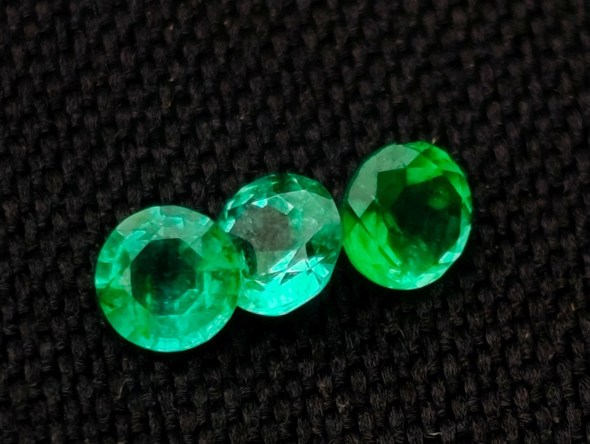 Polished Parcel of 10 Calibrated 3 mm Gem Emerald Faceted Stones x 1 From Sandawana, Zimbabwe