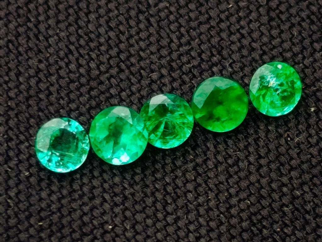 Polished Parcel of 10 Calibrated 3 mm Gem Emerald Faceted Stones x 1 From Sandawana, Zimbabwe