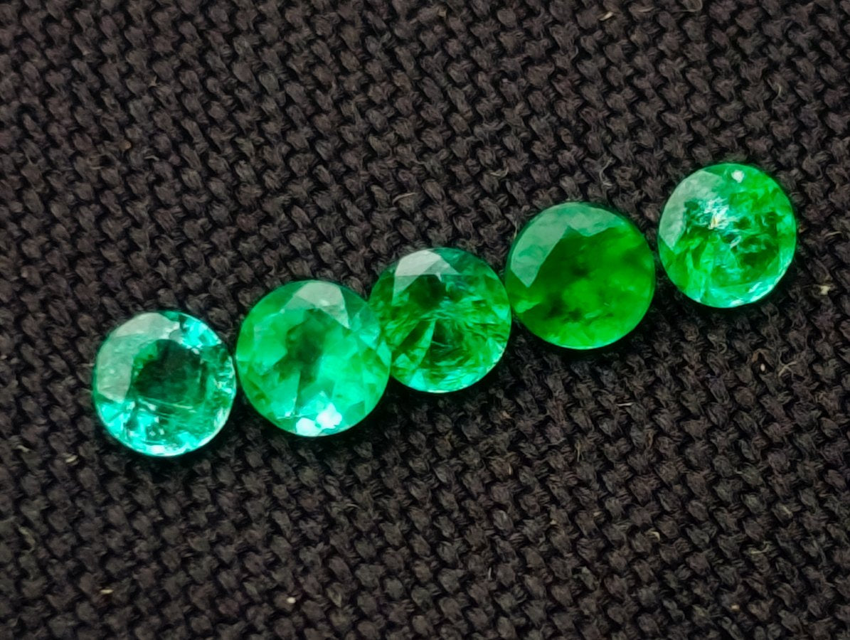 Polished Parcel of 10 Calibrated 3 mm Gem Emerald Faceted Stones x 1 From Sandawana, Zimbabwe