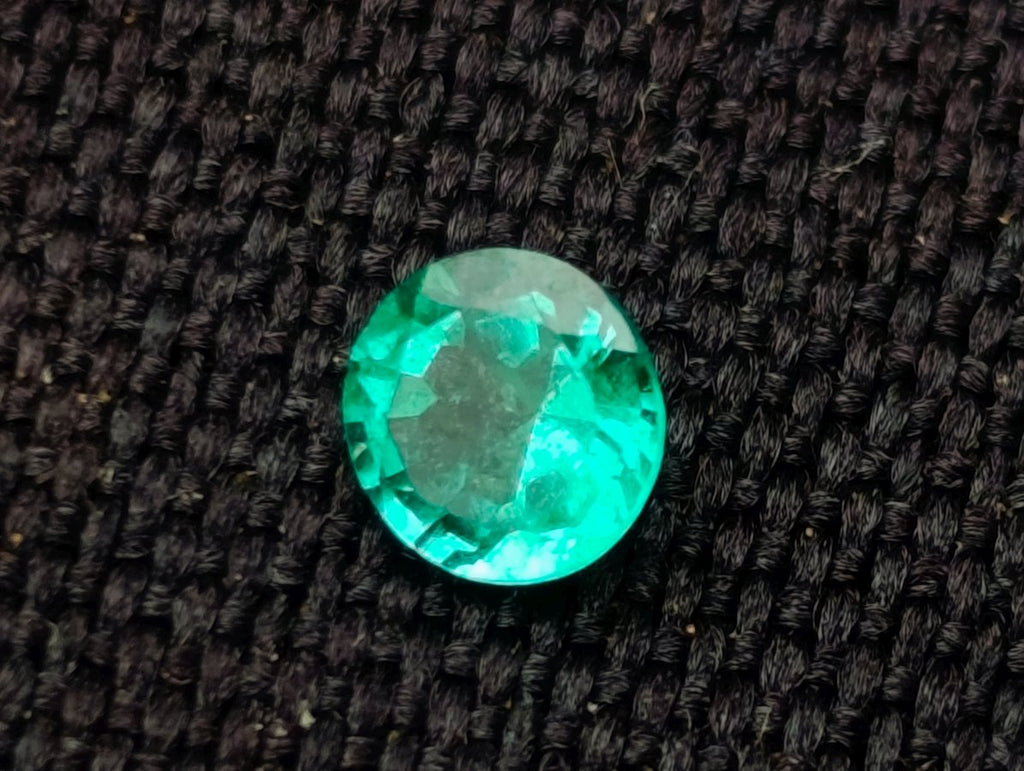 Polished Parcel of 10 Calibrated 3 mm Gem Emerald Faceted Stones x 1 From Sandawana, Zimbabwe